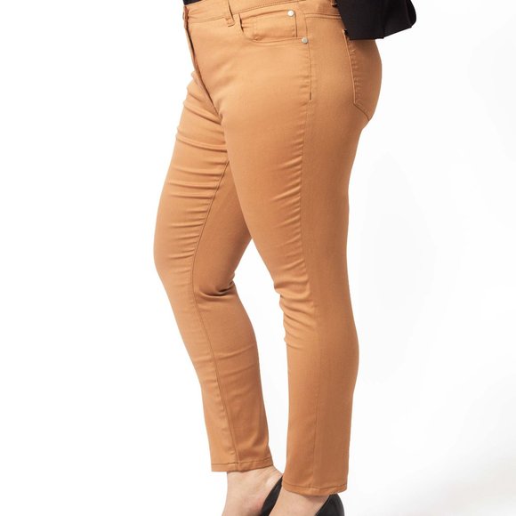 OLGYN Women’s Stretch Ankle Plus Size Camel Pant - Picture 3 of 5